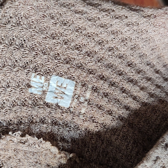 Loose fitting, long sleeve, super soft turtle neck - Picture 4 of 5